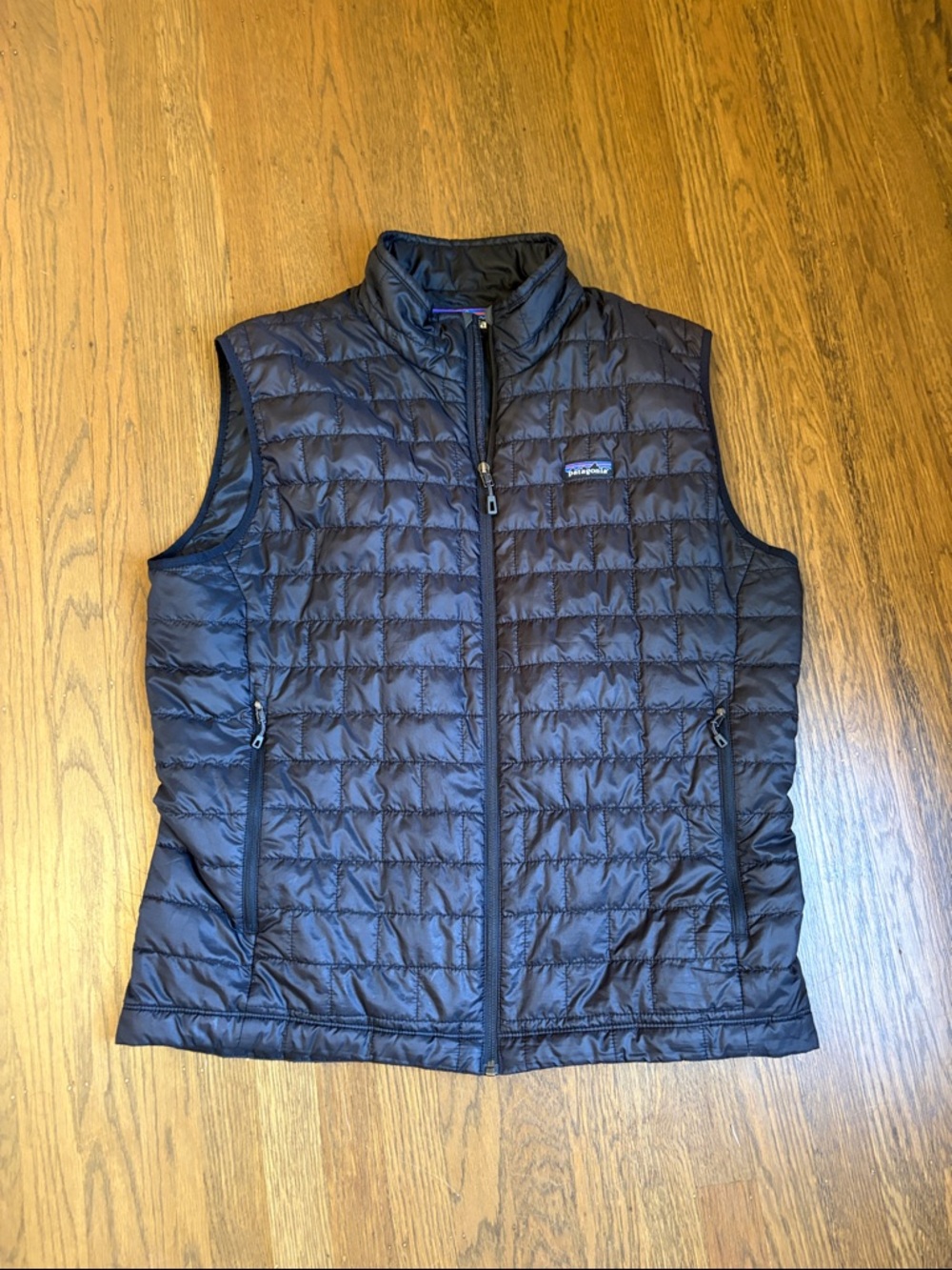 Patagonia Men’s black nano puff Quilted Down Vest size xl